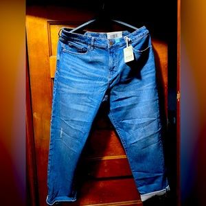NWT crop jeans